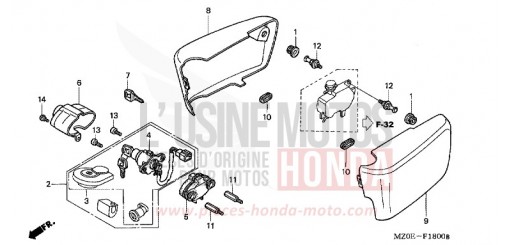 COUVERCLE LATERAL GL1500C2 de 2002